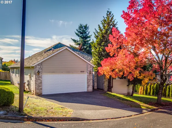 12233 SE Wagner St, Happy Valley, OR 97086