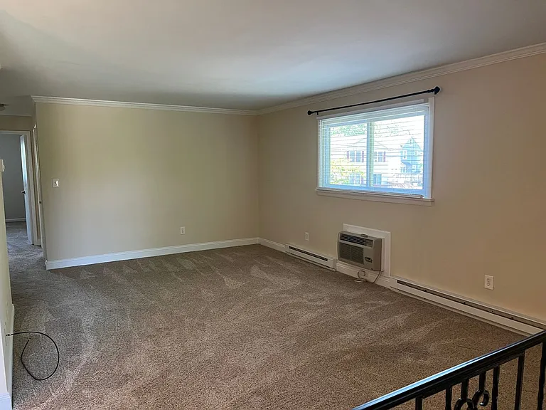 Robin Hood Apartments — Photo 13