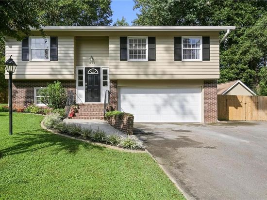 3418 Landrum Dr SE, Smyrna, GA 30082