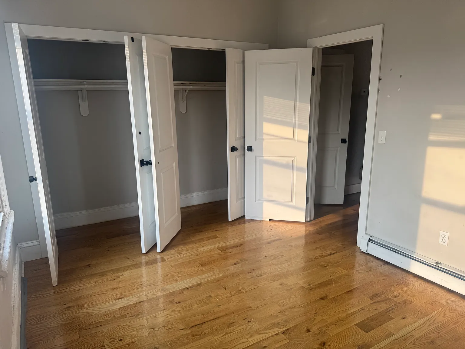 2 bed, 800 sqft, $2,295 — Photo 2