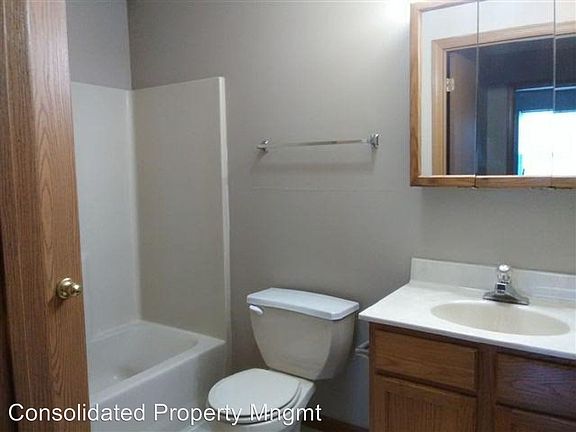 3rd image of 50 Bridgewater Ct #8399796