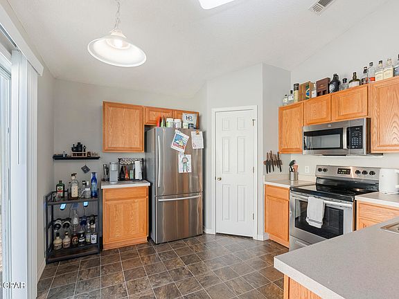 4th image of 126 Nivana Dr