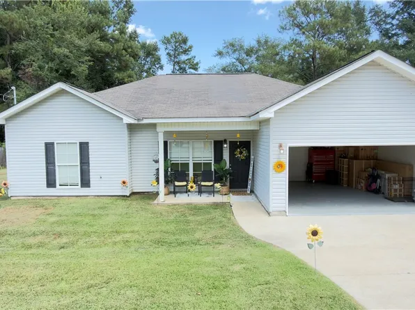 16533 Timbertop Ln, Fosters, AL 35463
