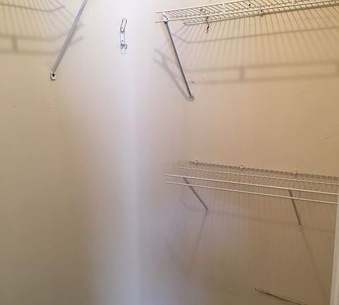 4th image of 4210 Abingdon Ct