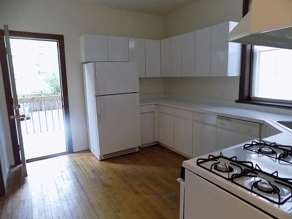 Open Kitchen with Private Balcony