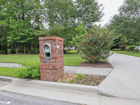 2nd image of 132 Hawkins Landing