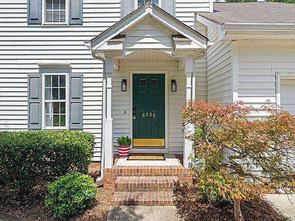 3rd image of 6506 Caverstone Ln