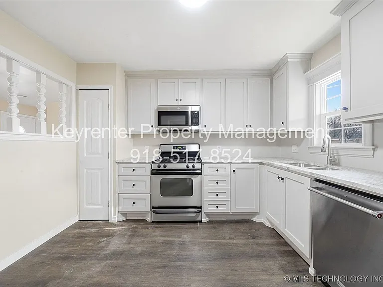 5340 W 11th St S — Photo 9