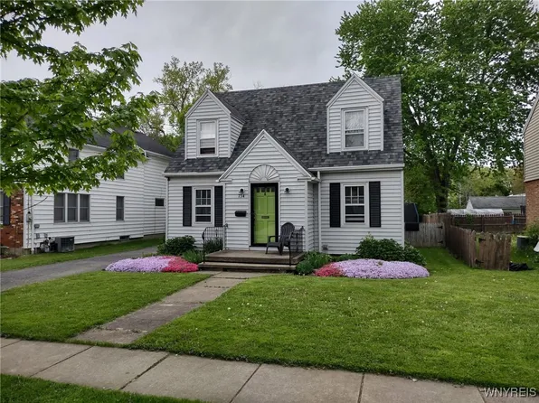 734 91st St, Niagara Falls, NY 14304