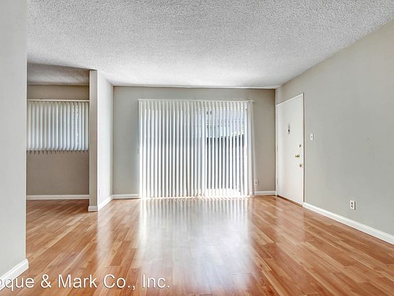 5th image of 3735 Mentone Ave APT 2