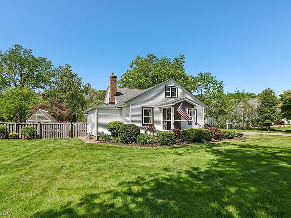 3rd image of 8203 Plains Rd
