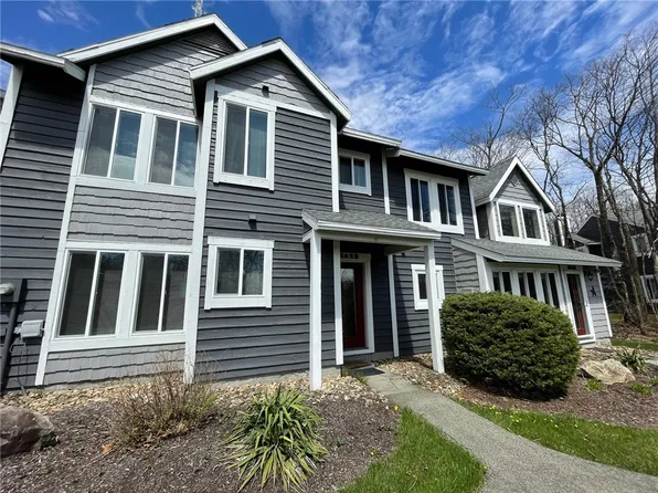1622 Snowfield Way, Hidden Valley, PA 15502