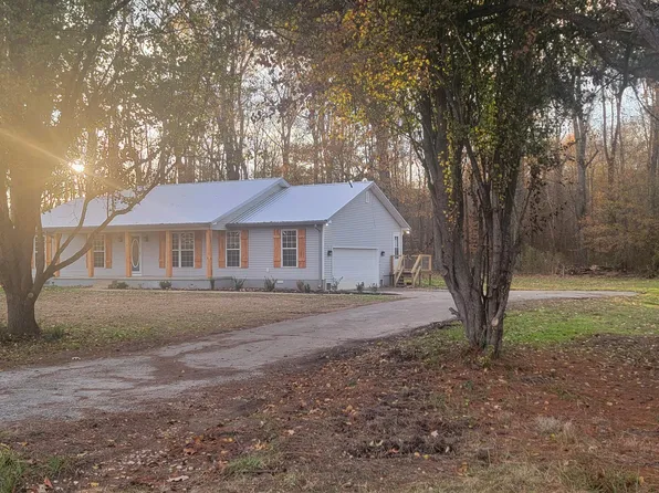171 Hidden Valley Cir, Lexington, TN 38351