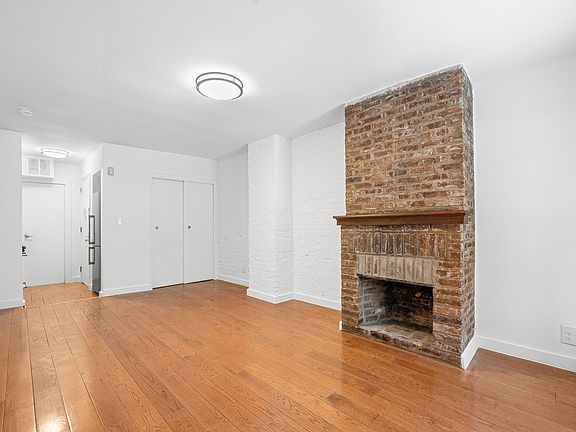 4th image of 307 W 29th St APT C