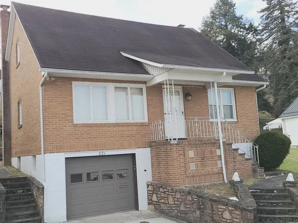 221 Frazier St, Johnstown, PA 15906