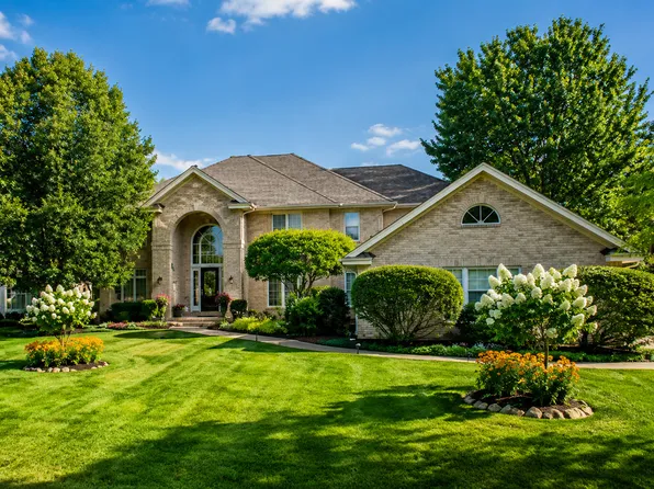 1602 Mulberry Dr, Libertyville, IL 60048