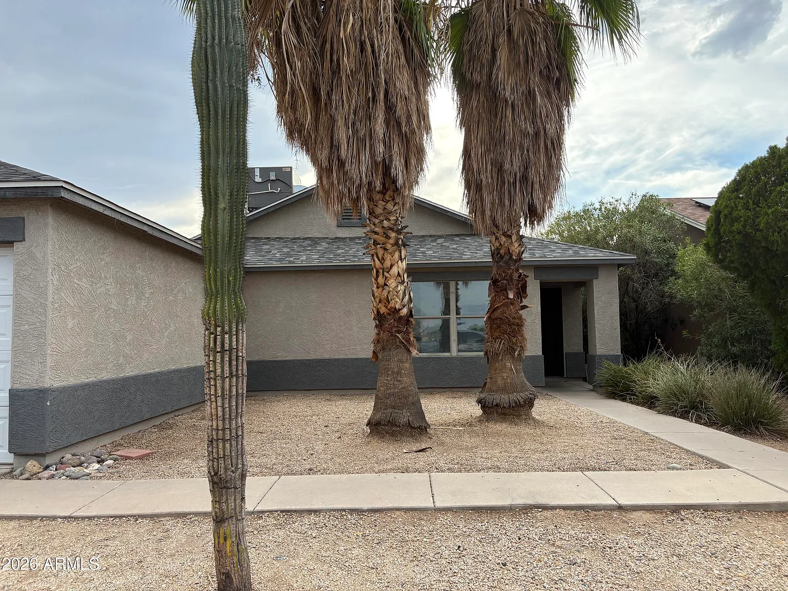 3 bed, 2.0 bath, 1518 sqft, $2,100 — Photo 1