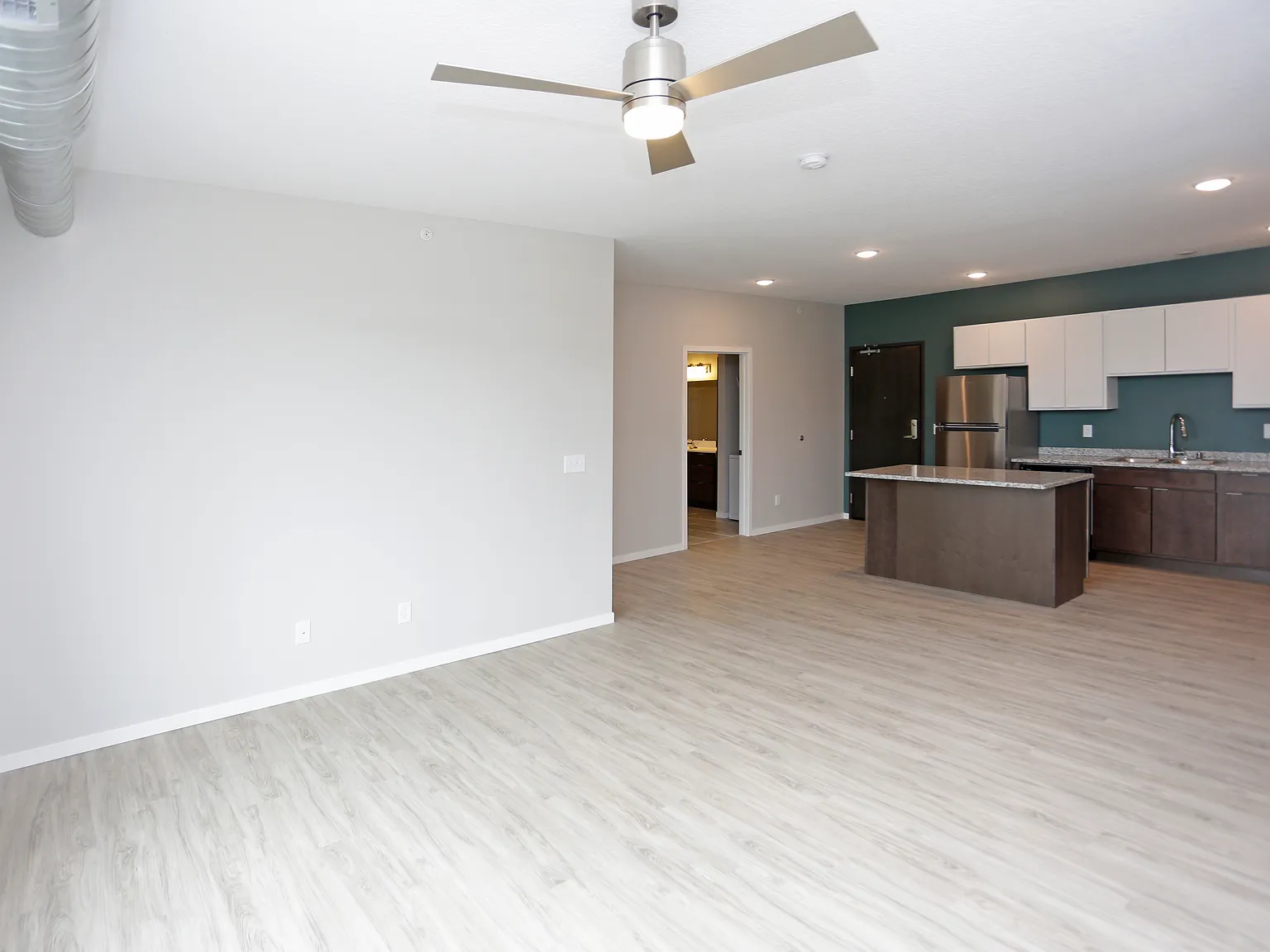 Uptown Apartments — Photo 2