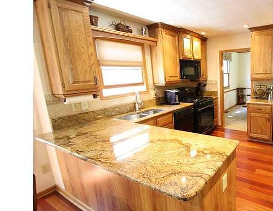 5th image of 4816 Saint Andrews Cir