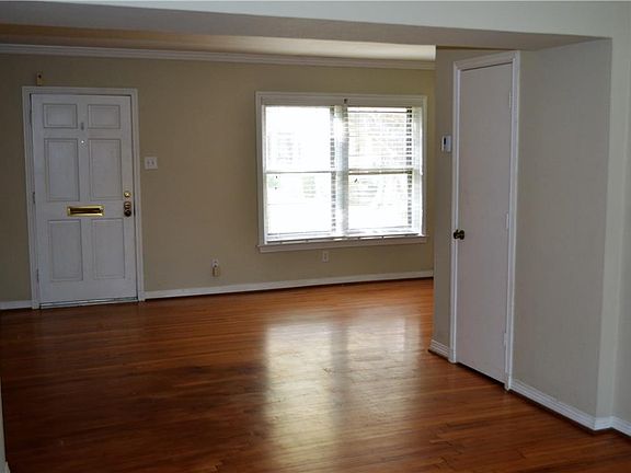 5th image of 6360 Bordeaux Ave #6360