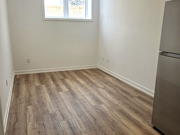 4th image of 28 Cartier Ct