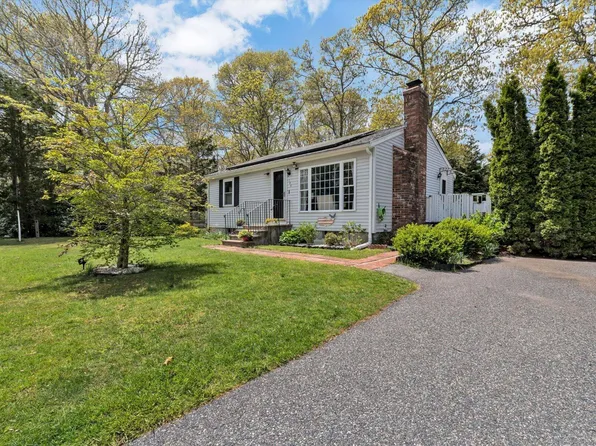 104 Highland Street, Mashpee, MA 02649
