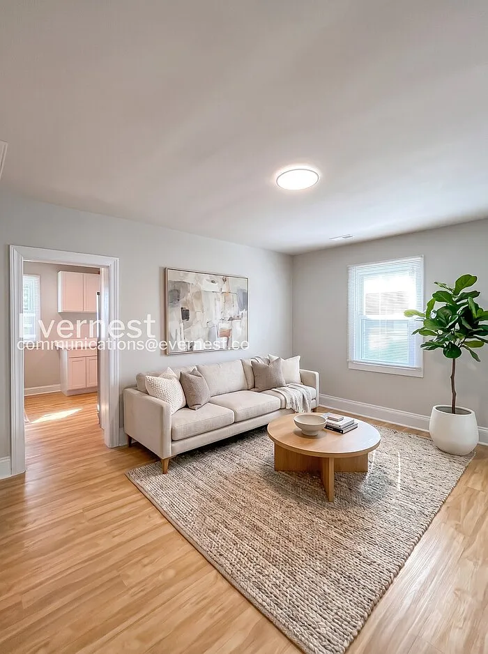 2 bed, 1.0 bath, 720 sqft, $1,395 — Photo 3