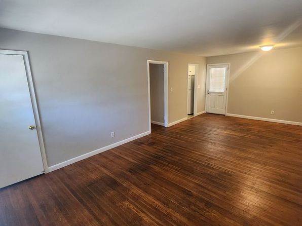 Campus area rental source photo 3