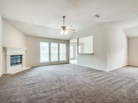 4th image of 6201 Holliwell Ln