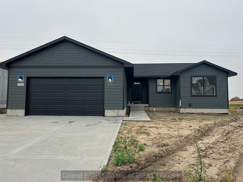 1st image of 4380 Dawn St