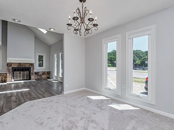 2nd image of 2562 Shore Dr