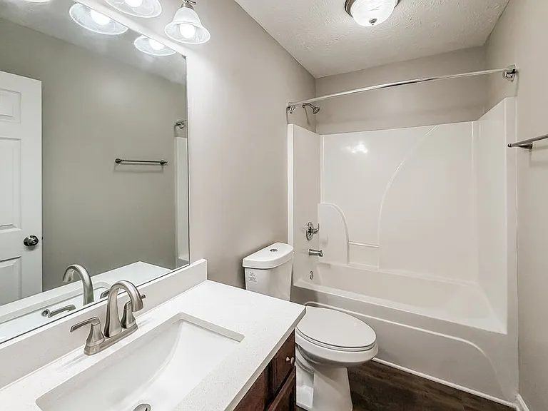 804 Birchmill Point N — Photo 15