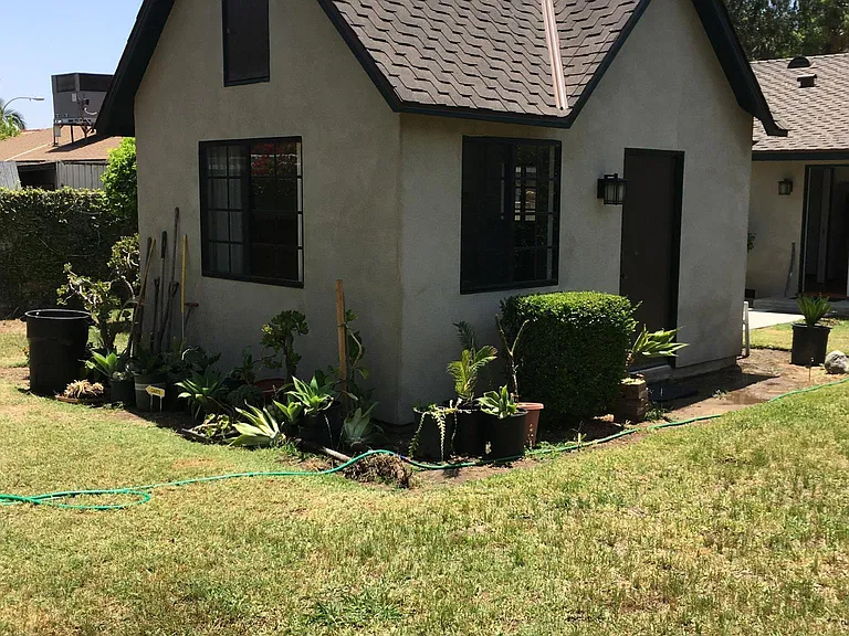 2641 E Orange Grove Blvd — Photo 10