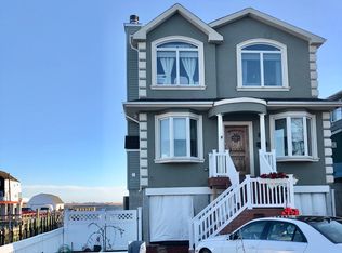 1 Wellfleet Rd, East Rockaway, NY 11518