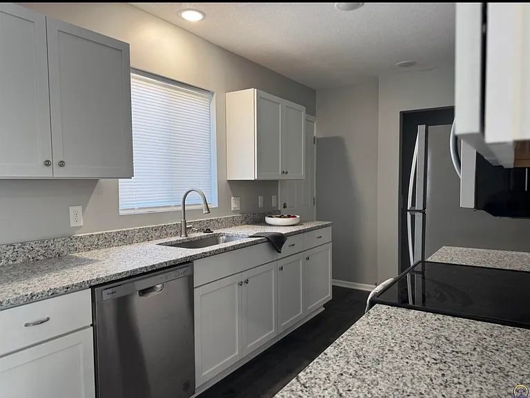 3519 SW Clare Ave — Photo 5