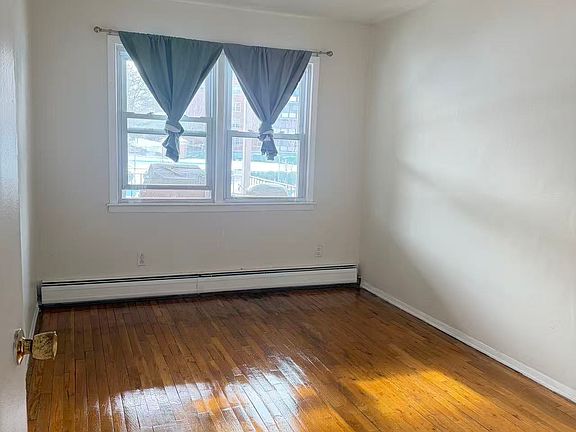 2nd image of 21262 16th Ave