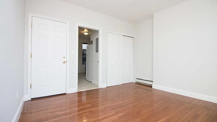 Rented by Compass | media 7