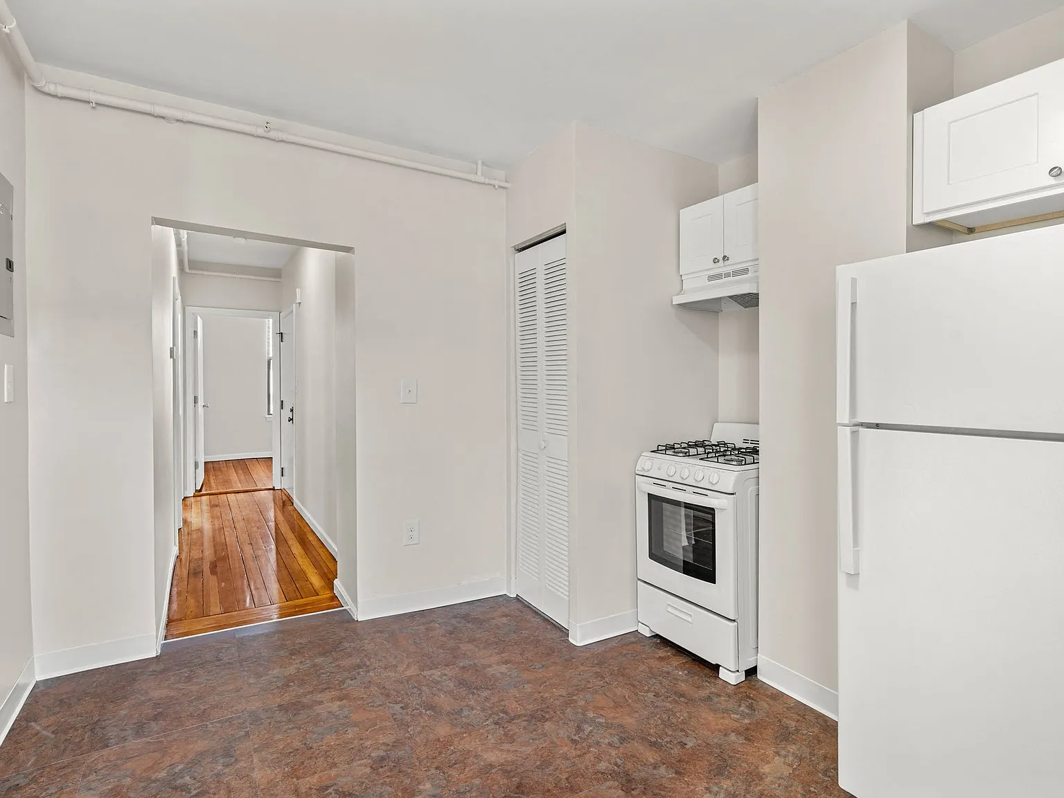 784 Main St — Photo 4