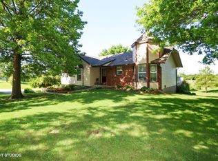 15022 Woodcliff Cir, Kearney, MO 64060