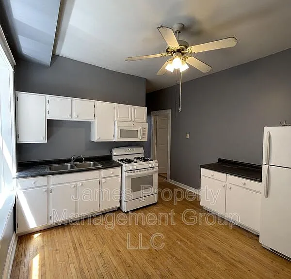 2524 W Cortez St #1R — Photo 3