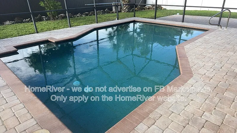 3 bed, 2.0 bath, 1348 sqft, $2,650 — Photo 3