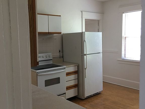 4th image of 3201 N Bartlett Ave
