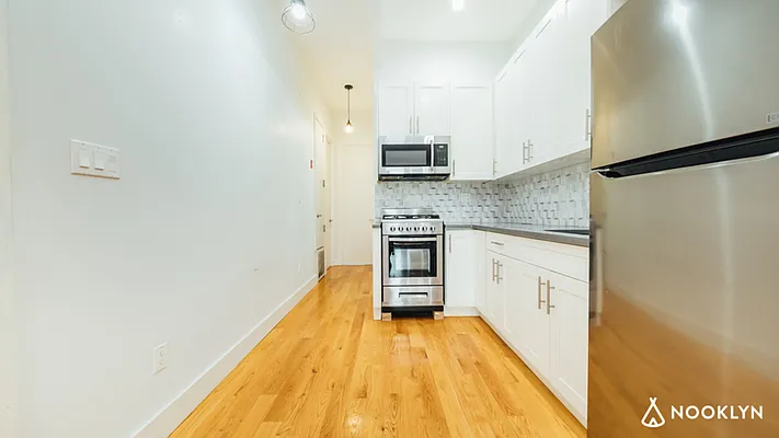 Rented by Nooklyn NYC LLC | media 16
