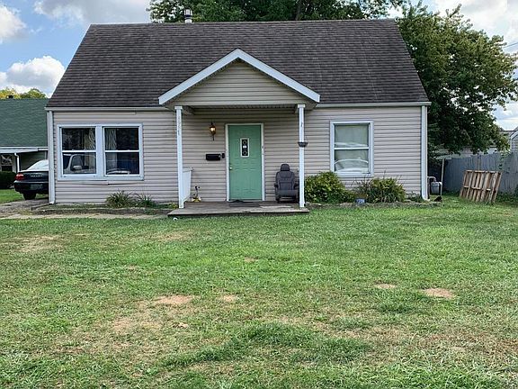 3rd image of 898 Wilson Dr