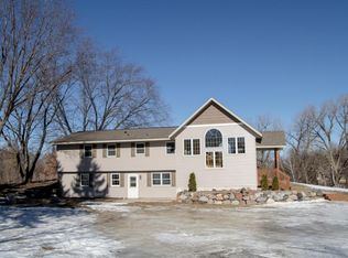 19150 Brookwood Rd, Prior Lake, MN 55372