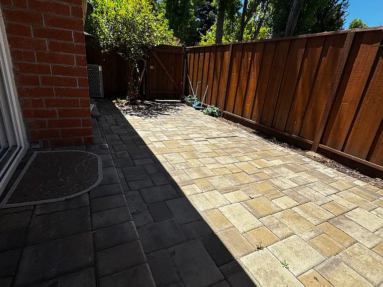 10953 Northsky Sq — Photo 33