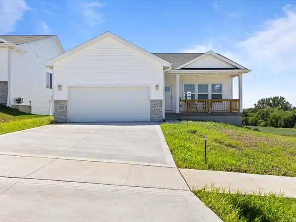 612 W Walnut Pl, Norwalk, IA 50211