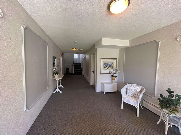 4th image of 140 E 20th St #11