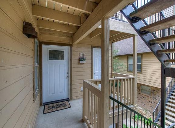 3rd image of 5608 Cougar Dr APT 209