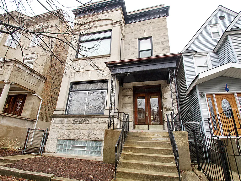 4240 N Ashland Ave #1 — Photo 1